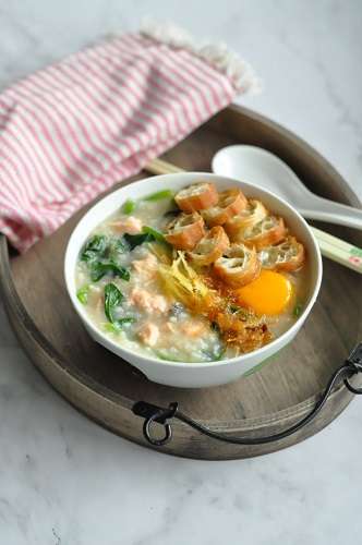 ข้าวต้มปลาแซลมอน, ข้าวต้มแซลมอน