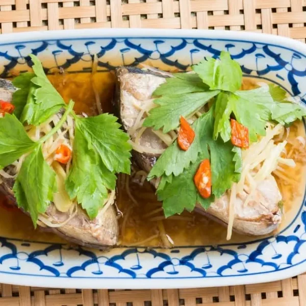 รวมไอเดีย “ปลานึ่งขิงขึ้นฉ่าย” ทำตามง่าย และไม่เหม็นคาว กินแล้วดีกับสุขภาพ