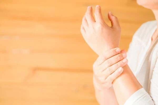 ปวดข้อมือจี๊ดๆ, ปวดข้อมือ รักษา
