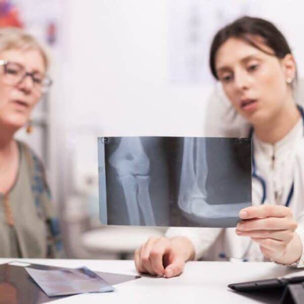 โรงพยาบาลกระดูก, โรงพยาบาลกระดูกและข้อ