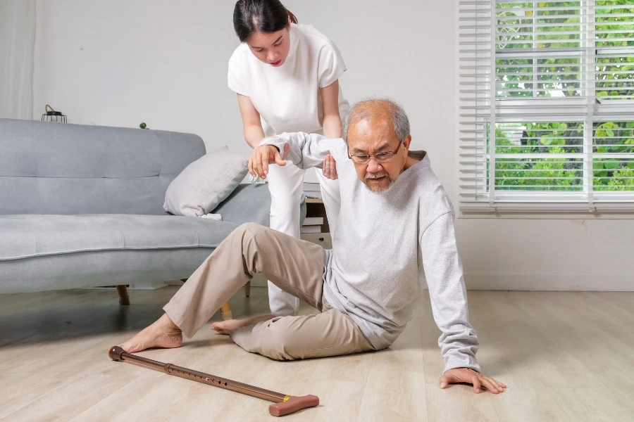 การป้องกันการหกล้มในผู้สูงอายุ, บ้านปลอดภัย, บ้านผู้สูงอายุ